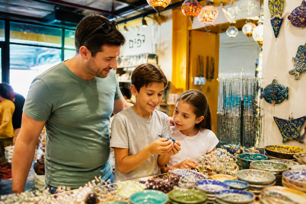 בית המכולות ביפו: חוויה משפחתית קרירה ומהנה